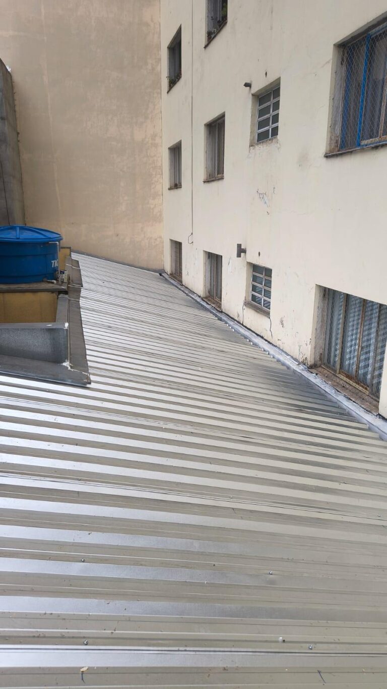 Conserto de Telhado em Prédios na Bela Vista: Guia para Síndicos e Gestores