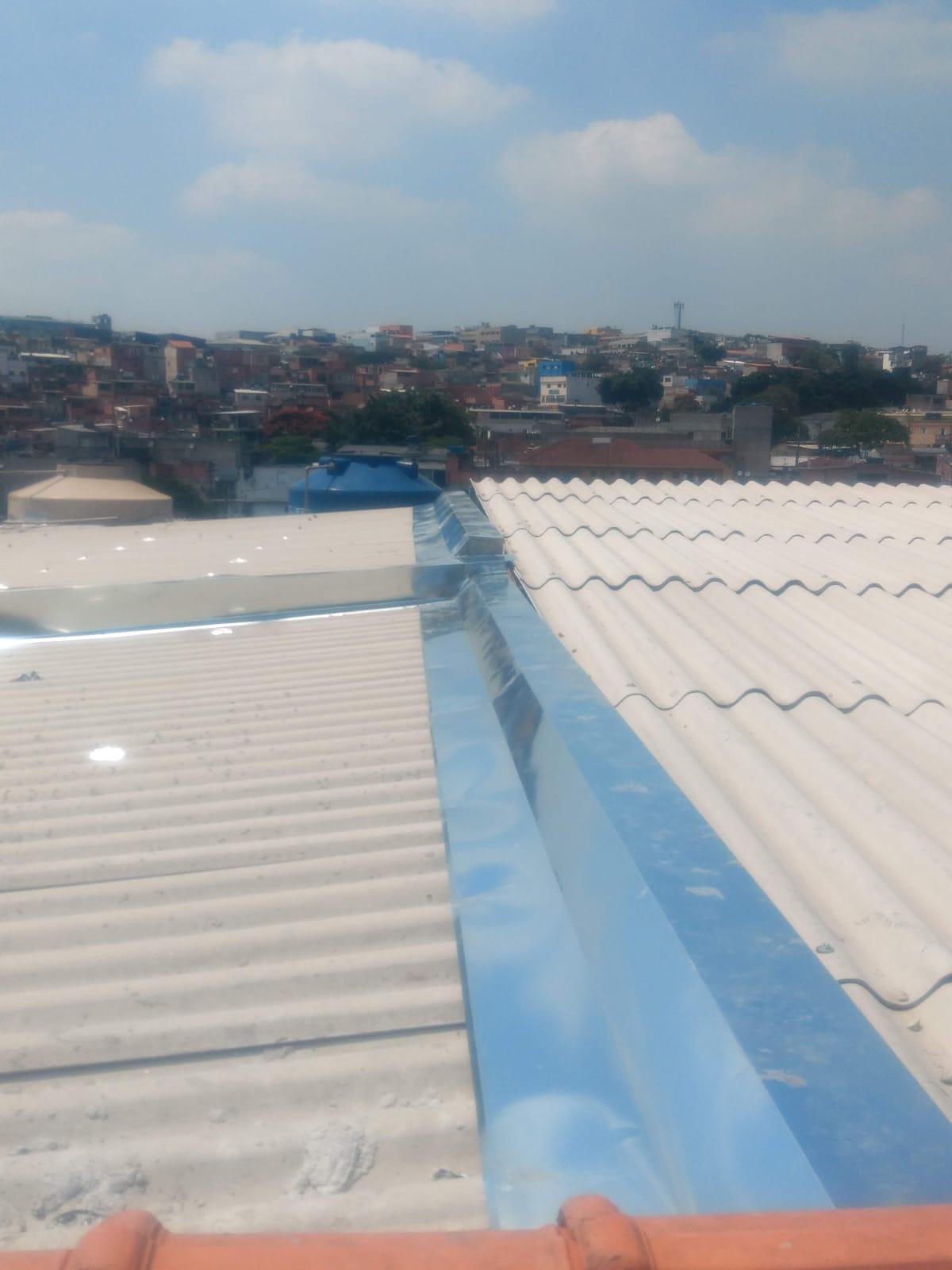 Empresa de calhas para prédios na Barra Funda: Soluções de engenharia e instalação especializada